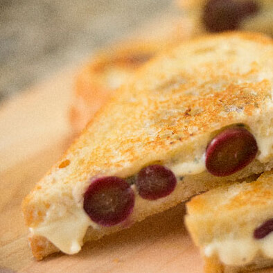 香烤葡萄乳酪三明治