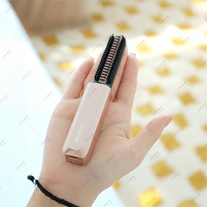 【日本KOIZUMI小泉成器】mini瀏海梳-粉色 KHR-G420-PE